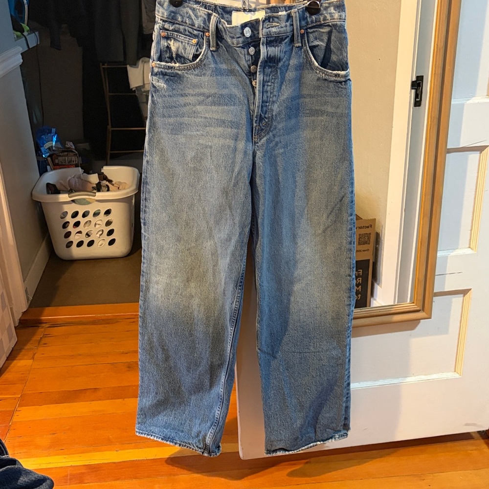 MOTHER Blue Flare & Wide Leg Jeans.
Mother high waisted spinner skimp.